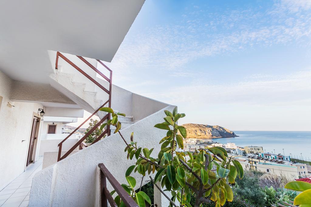 Yiannis Ηotel Foinikion Exterior photo