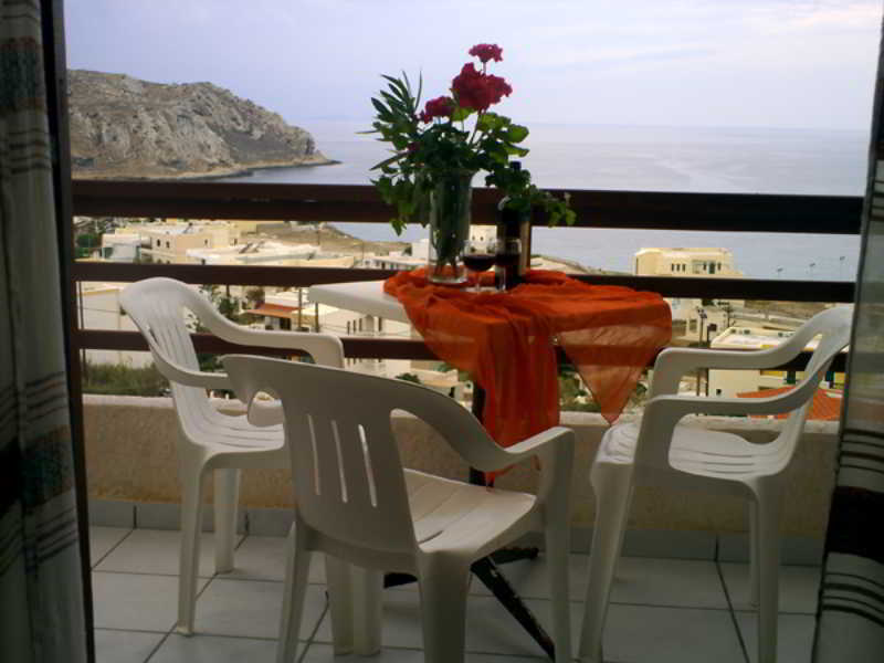 Yiannis Ηotel Foinikion Exterior photo